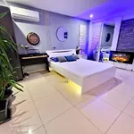 Urbano Burada No52a Apartment