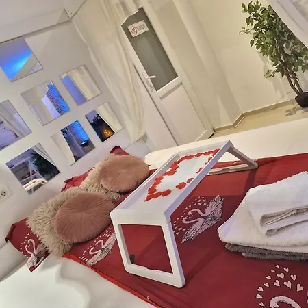 Urbano Burada No52a Apartment