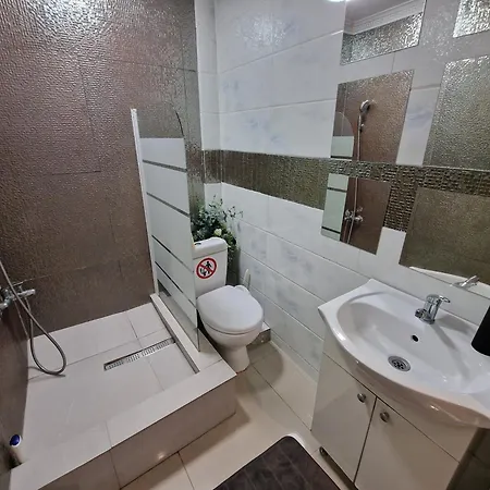 Urbano Burada No52a アパート コンスタンツァ