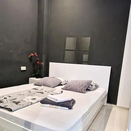 Διαμέρισμα Urbano Burada No52a