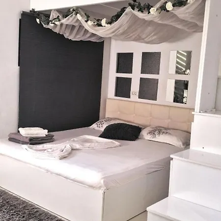 Urbano Burada No52a Apartment Constanţa