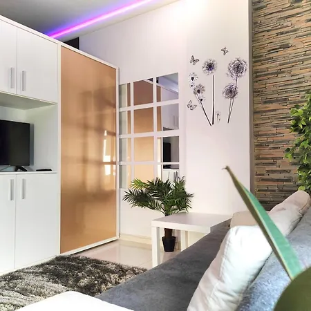 Urbano Burada No52a 3* Constanţa